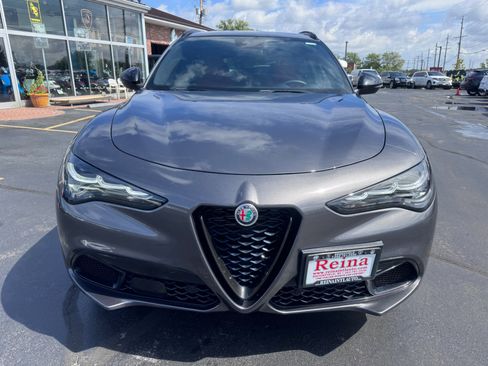 Used 2024 Alfa Romeo Stelvio Veloce AWD/4WD image 38