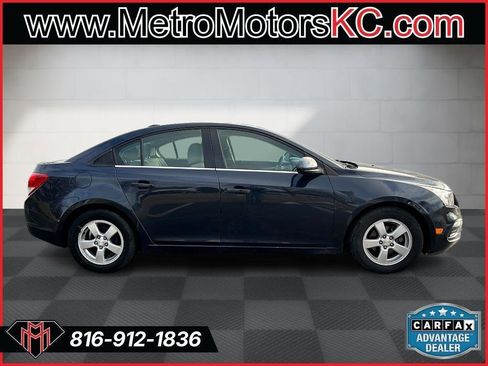 Used 2016 Chevrolet Cruze LT image 7