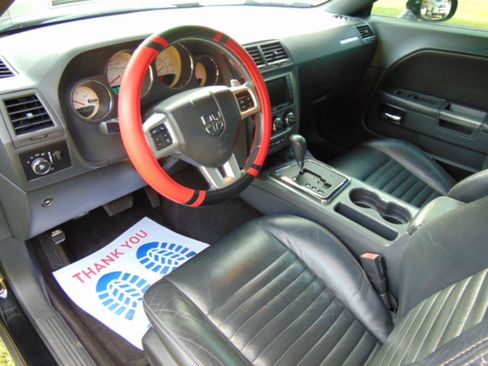 Used 2012 Dodge Challenger R/T Plus RWD image 7
