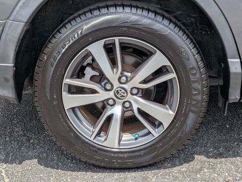 Used 2016 Toyota RAV4 XLE FWD image 13