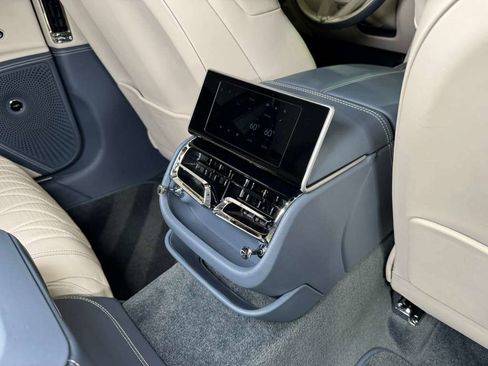 Used 2021 Bentley Flying Spur V8 w/ First Edition Specification image 15