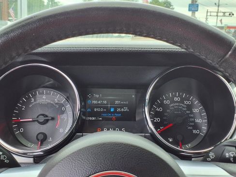 Used 2017 Ford Mustang Premium image 20