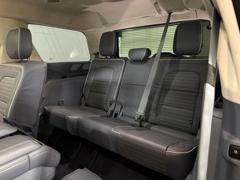 Used 2020 Lincoln Navigator Black Label w/ Cargo Convenience Package AWD/4WD image 22