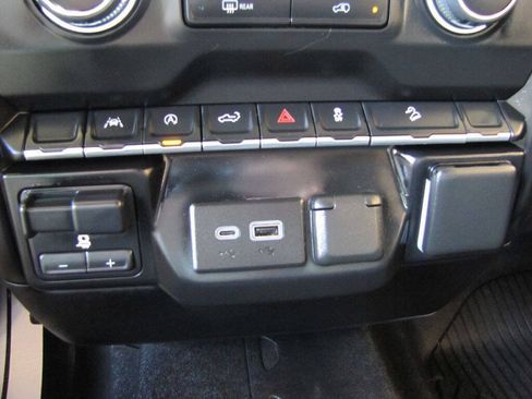 Used 2024 Chevrolet Silverado 1500 Custom Trail Boss AWD/4WD image 46