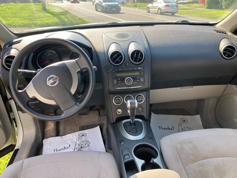 Used 2015 Nissan Rogue S image 12