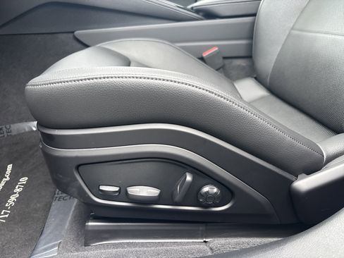 Certified 2025 Porsche Panamera image 45