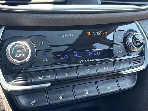 Used 2020 Hyundai Santa Fe Limited w/ Cargo Package AWD/4WD image 17