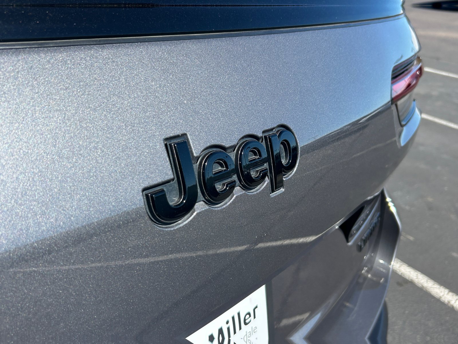 Used 2024 Jeep Grand Cherokee L Limited w/ Black Appearance Package AWD/4WD image 24