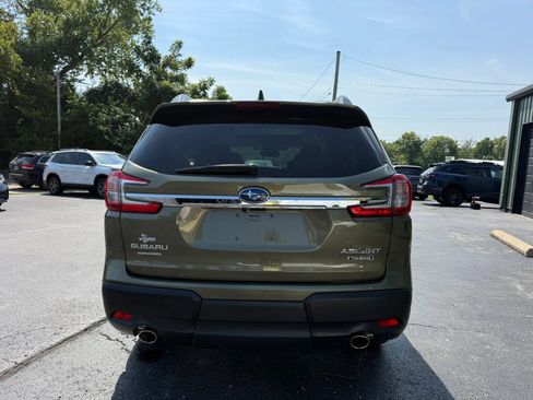 Used 2025 Subaru Ascent Touring AWD/4WD image 5
