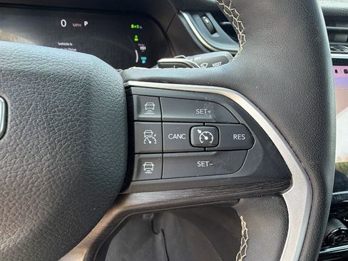 Used 2024 Jeep Grand Cherokee Limited 4xe AWD/4WD image 27