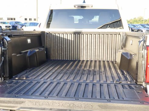 Used 2024 Toyota Tacoma TRD Off-Road image 14