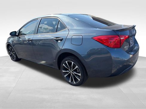 Used 2019 Toyota Corolla SE FWD image 3