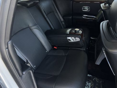 Used 2014 Rolls-Royce Ghost RWD image 23