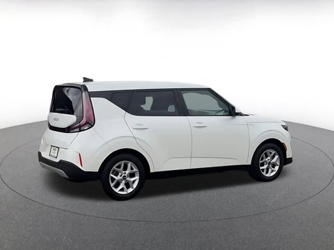Used 2025 Kia Soul LX w/ LX Technology Package image 15