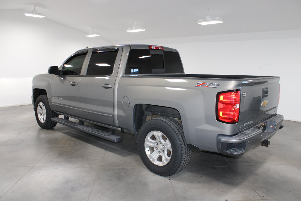 Used 2017 Chevrolet Silverado 1500 LT w/ All Star Edition AWD/4WD image 7
