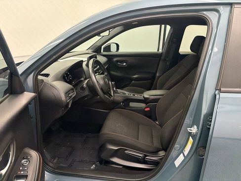 Used 2023 Honda HR-V Sport image 9