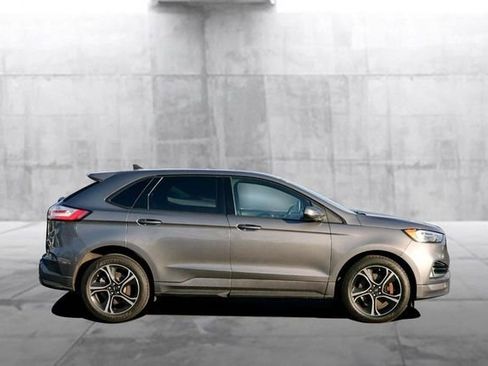 Certified 2022 Ford Edge ST image 5