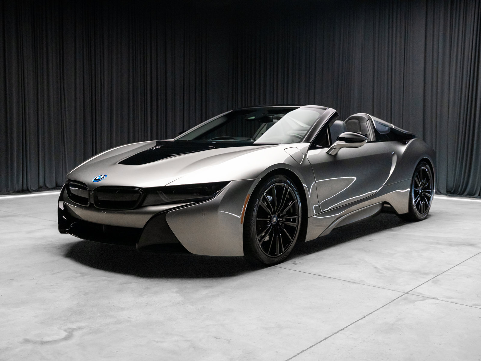 Used 2019 BMW i8 Roadster AWD/4WD image 23
