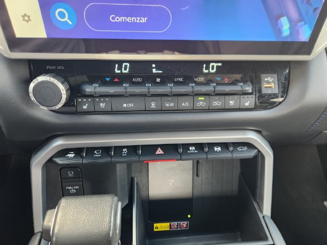 Certified 2025 Toyota Tundra Platinum AWD/4WD image 19