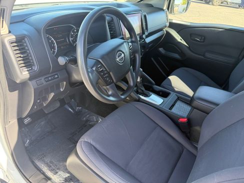 Used 2024 Nissan Frontier S image 12