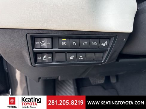 Used 2023 Toyota Tundra Capstone image 15