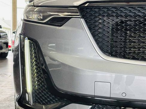 Used 2021 Cadillac XT6 Sport AWD/4WD image 21