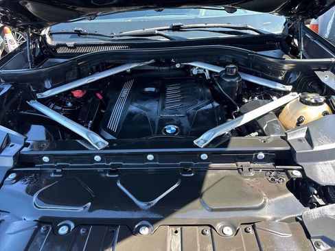 Used 2019 BMW X5 xDrive40i w/ Convenience Package AWD/4WD image 34