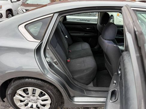 Used 2016 Nissan Altima 2.5 S w/ Power Driver Seat Package FWD image 19