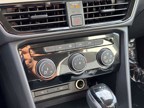 New 2026 Volkswagen Taos S image 22