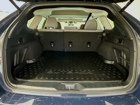 Used 2025 Subaru Outback Premium image 31