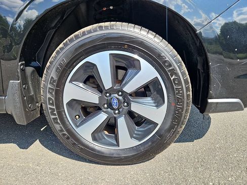 Used 2018 Subaru Forester 2.5i Limited AWD/4WD image 7
