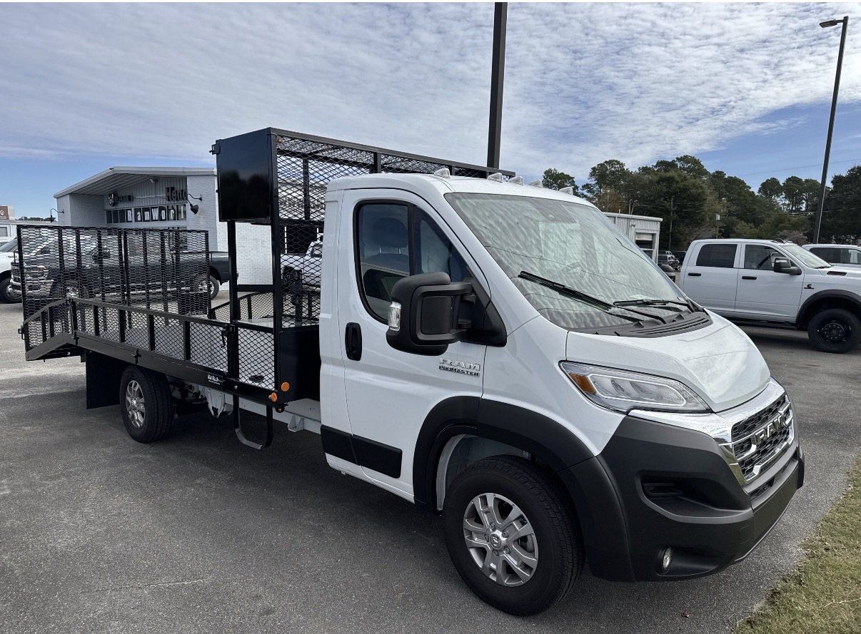 Used 2025 RAM ProMaster 3500 w/ Quick Order Package 22G SLT FWD image 32