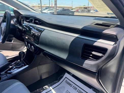 Used 2014 Toyota Corolla L FWD image 18