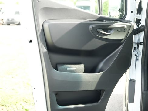 New 2025 Mercedes-Benz Sprinter 2500 image 19