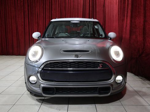 Used 2018 MINI Cooper S FWD image 9