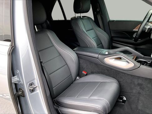 Certified 2025 Mercedes-Benz GLE 350 4MATIC image 9