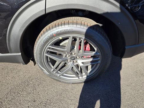 New 2025 Ford Explorer ST-Line w/ Premium Package image 9