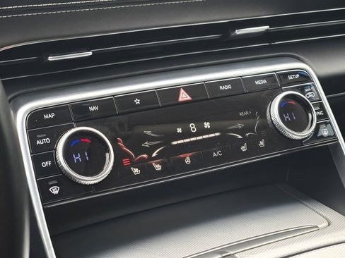 Used 2021 Genesis GV80 2.5T Advanced image 40