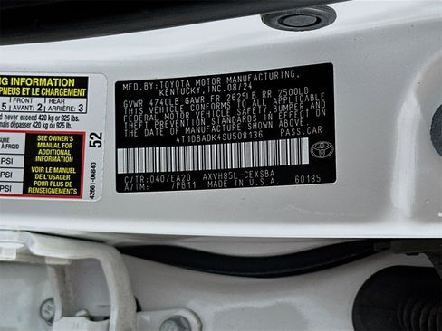 Used 2025 Toyota Camry SE image 31