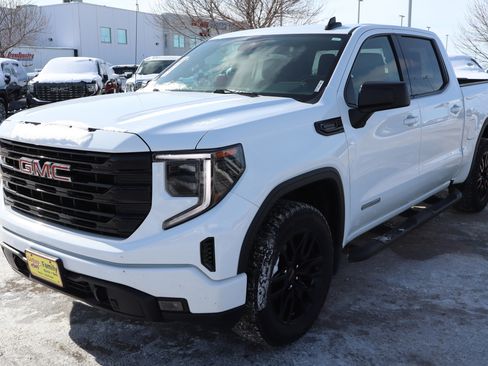 Used 2023 GMC Sierra 1500 Elevation image 3
