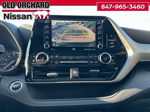 Used 2020 Toyota Highlander Limited AWD/4WD image 18