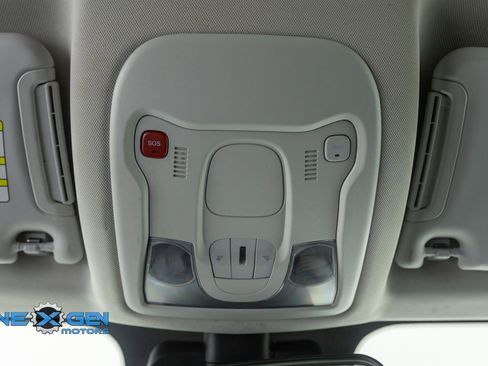 Used 2020 Jeep Renegade Trailhawk w/ Cold Weather Group image 22