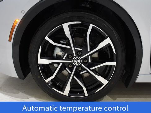 New 2026 Toyota Prius Plug-In Hybrid image 7