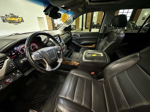 Used 2015 GMC Yukon XL Denali w/ Touring Package image 10