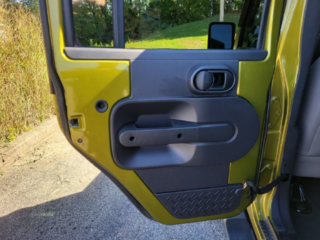Used 2008 Jeep Wrangler Unlimited Sahara w/ Trailer Tow Group AWD/4WD image 12