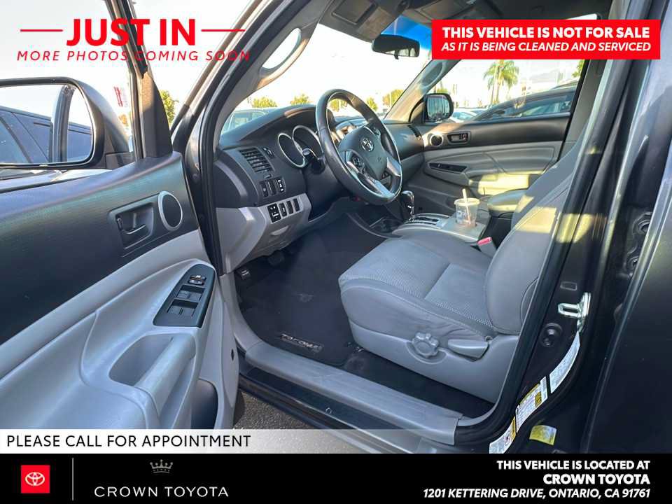 Used 2015 Toyota Tacoma PreRunner w/ TRD Sport Package RWD image 8