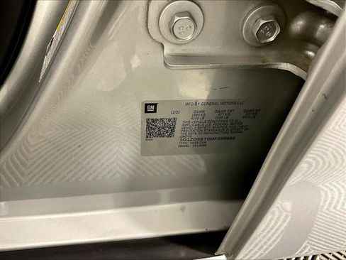 Used 2021 Chevrolet Malibu LT FWD image 19