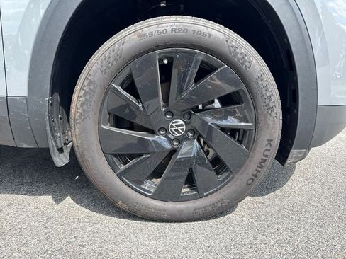 Used 2026 Volkswagen Atlas SE AWD/4WD image 11