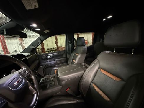 Used 2023 GMC Sierra 1500 AT4 w/ AT4 Preferred Package image 16