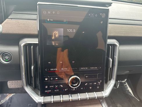 Used 2024 GMC Acadia Denali w/ Super Cruise Package image 26